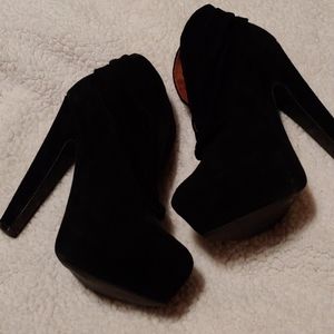 Jeffrey Campbell black 9.5 booties